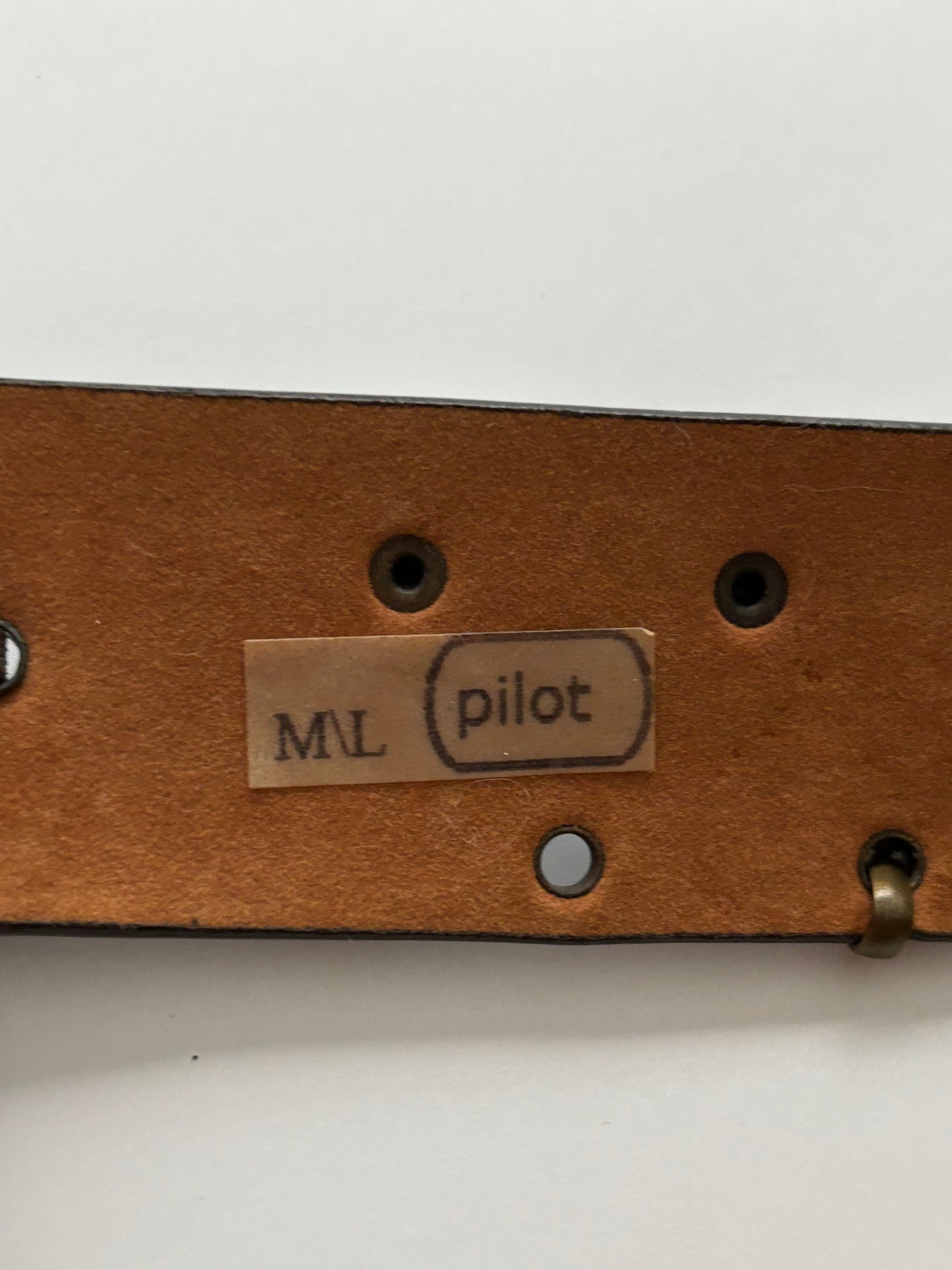 Coin leather brown belt