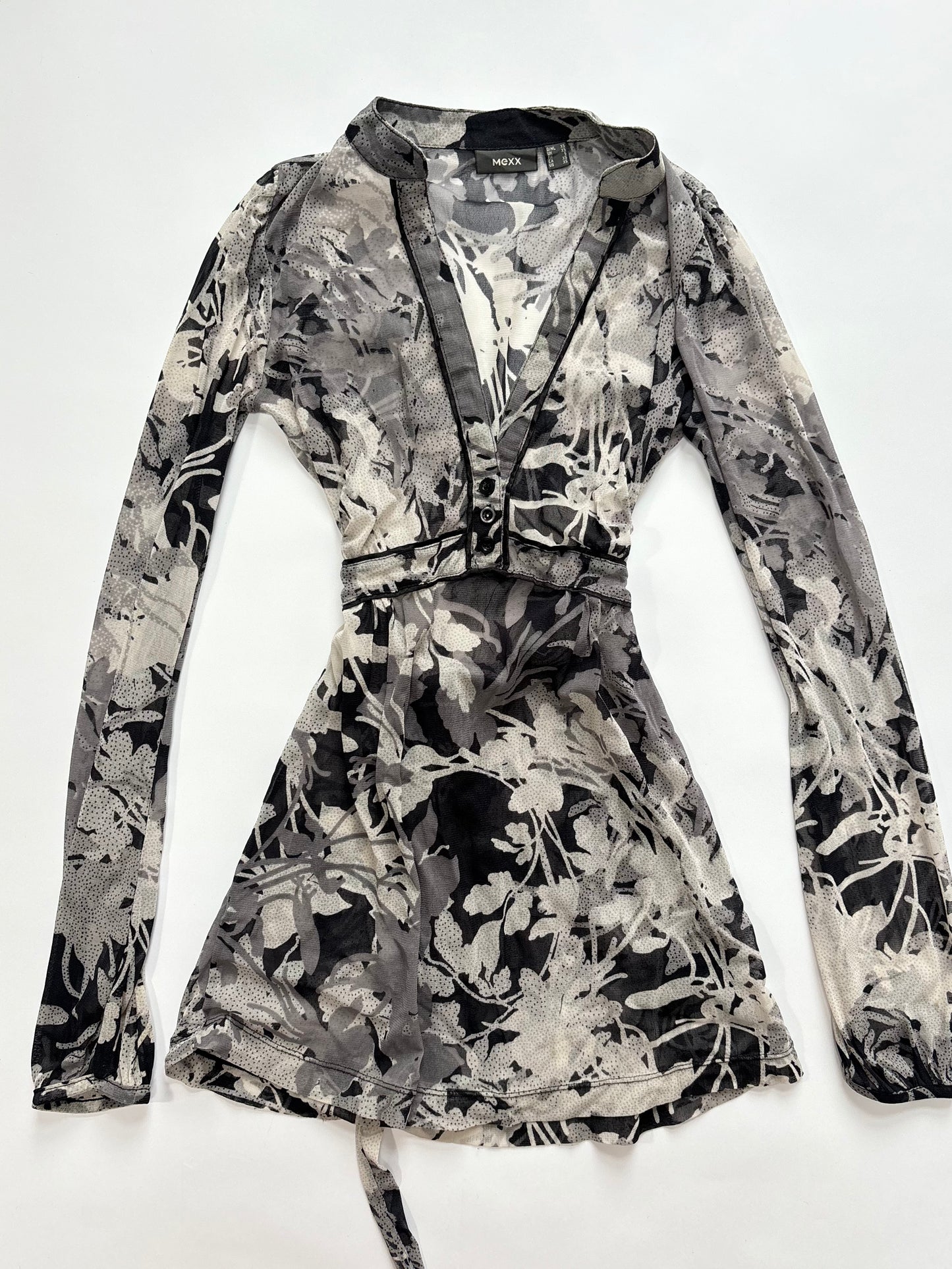 black and white long sleeve top