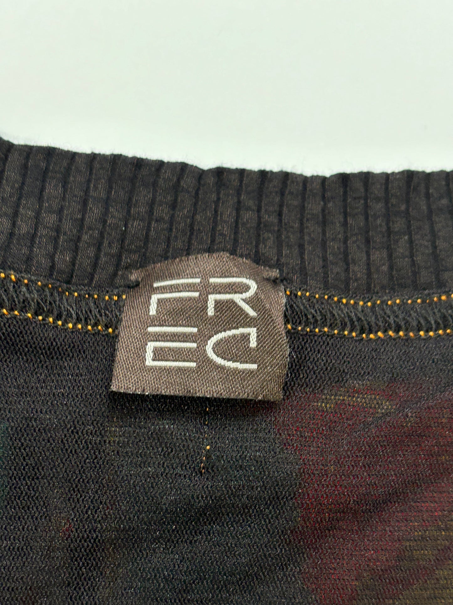 long sleeve graphic warm top