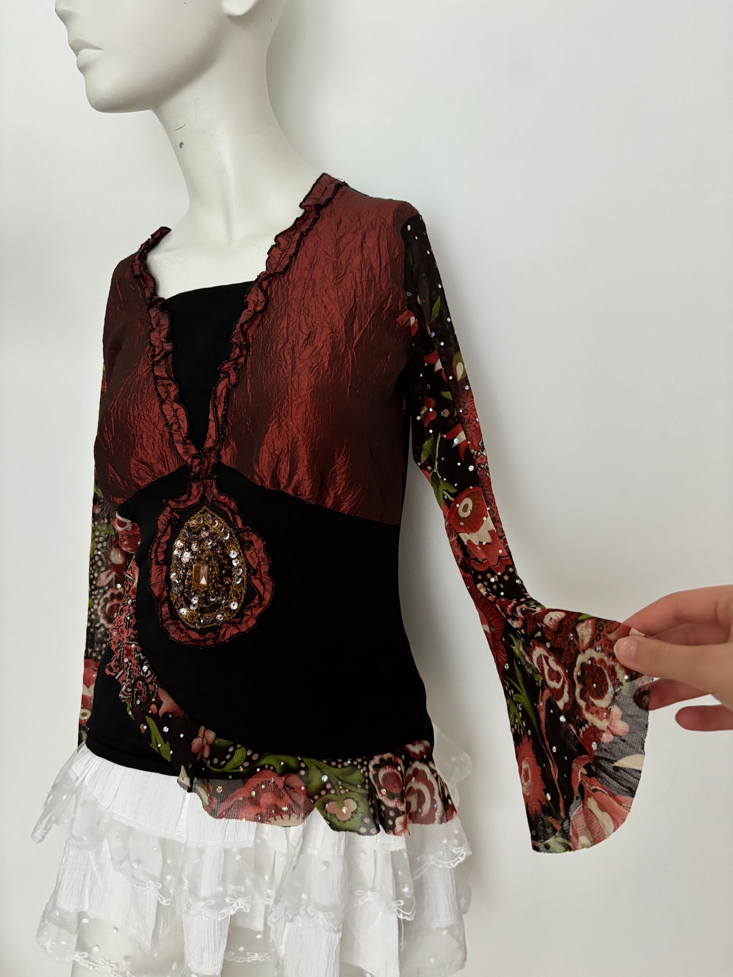 long bell sleeve gem top