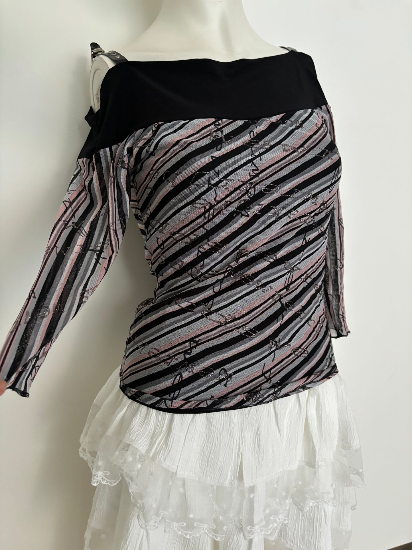 buckle off the shoulder striped top