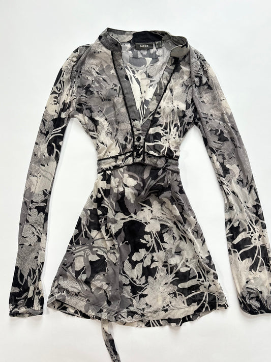 black and white long sleeve top