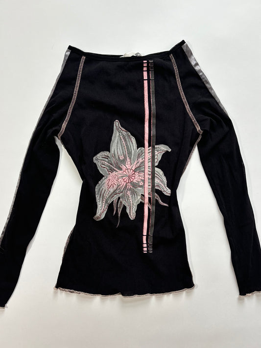 one off the shoulder flower long sleeve