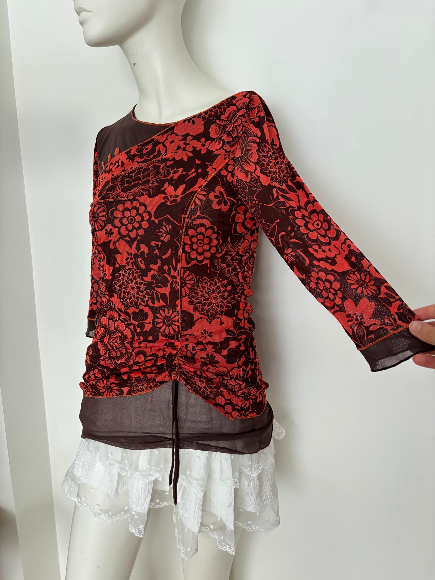 long sleeve button runched detail 3/4 top