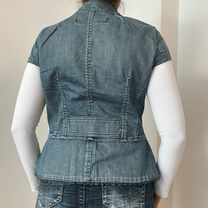 Short sleeve light denim jacket